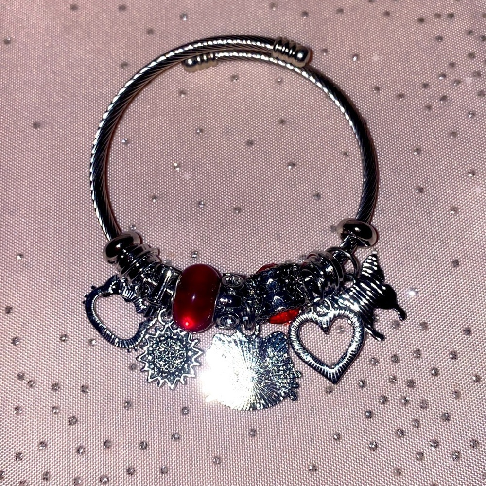 Hello kitty charm bracelet Sanrio silver adjustable band red bow kitty crystals - Picture 3 of 5